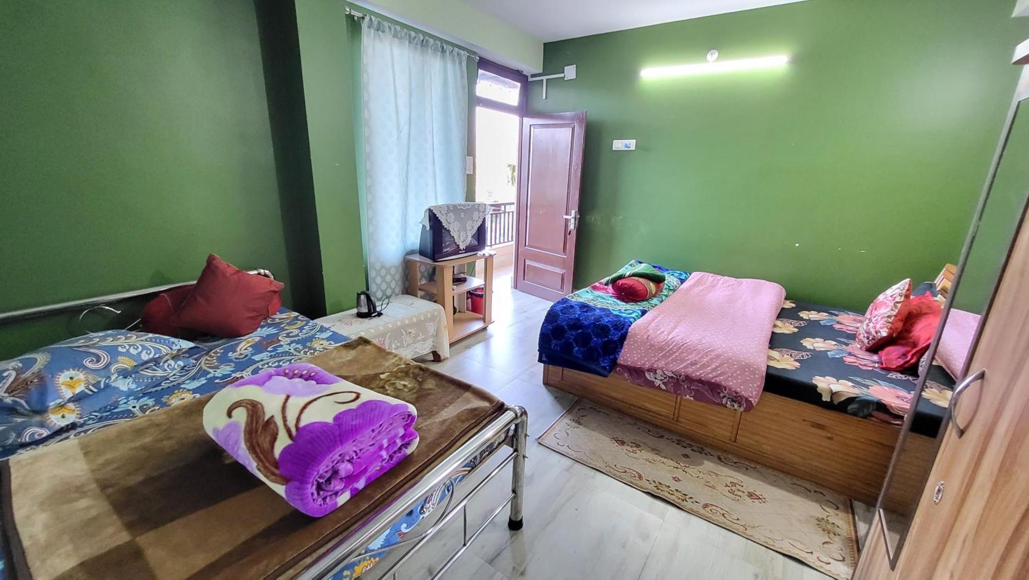 קלימפונג Seven Hills Homestay מראה חיצוני תמונה